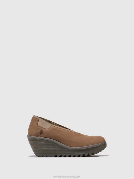 Slip-on Shoes YOZA438 Women V00W627 SAND Fly London