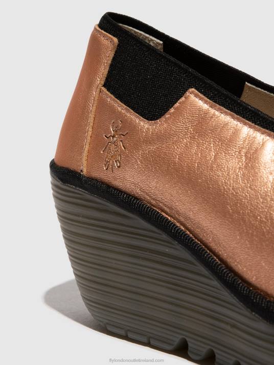 Slip-on Shoes YOZA438 Women V00W628 BLUSH GOLD Fly London